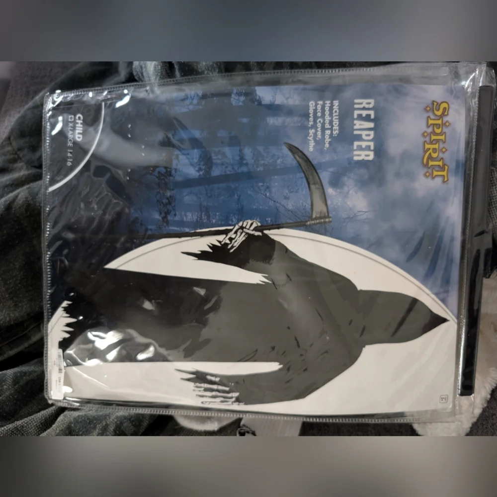 Spirit Black Hooded Reaper Costume for Kids - Picture 3 of 10